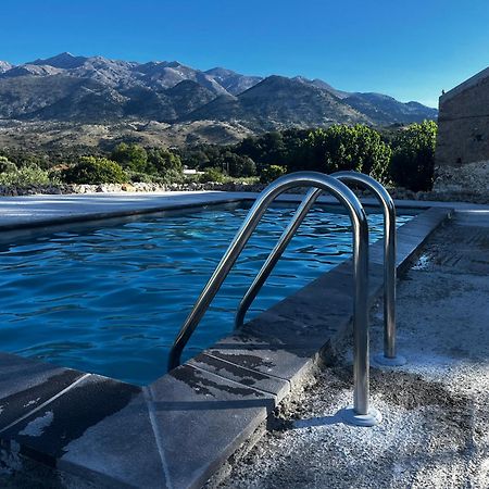 NerokourosPulchra Campis,Private Pool,Wifi,Parkingアパートメント エクステリア 写真
