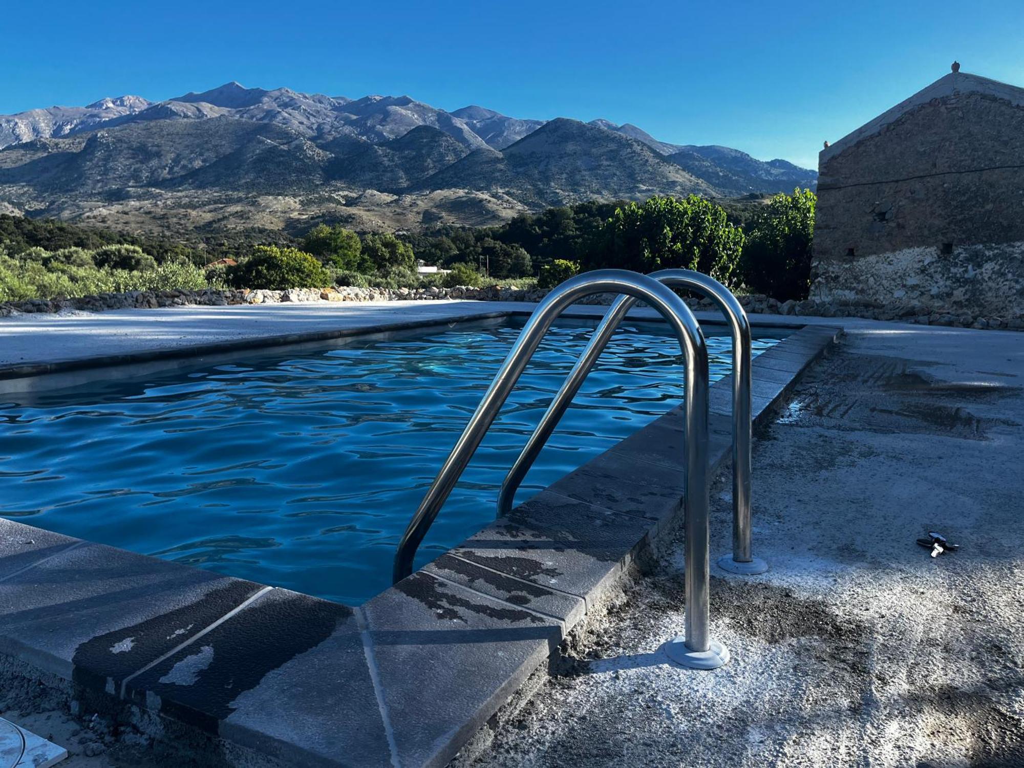 NerokourosPulchra Campis,Private Pool,Wifi,Parkingアパートメント エクステリア 写真